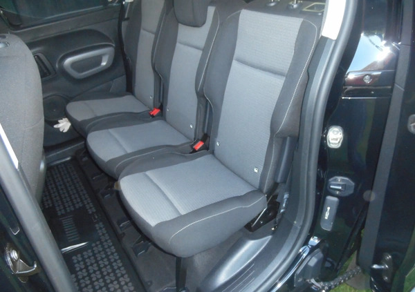 Toyota Proace City Verso cena 86000 przebieg: 90000, rok produkcji 2021 z Dobiegniew małe 106